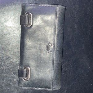 COACH Wallet.Black leather.Like new Silver accents